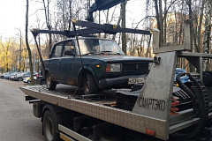 В Ломоносовском районе в ноябре эвакуировали пять брошенных автомобилей